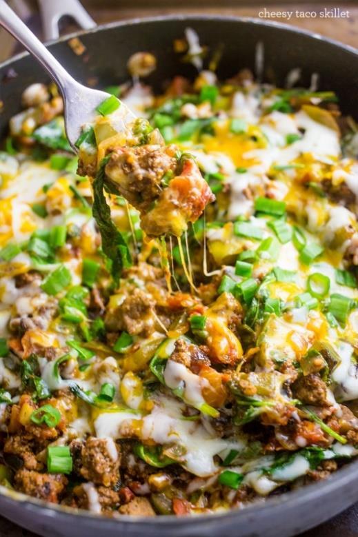 ONE POT CHEESY TACO SKILLET Adapted from Sweet C Designs, Serves 6 1 lb (450 g) lean ground beef 1 large yellow onion, diced 2 bell peppers, diced 1 can diced tomatoes with green chilis 3 cups baby