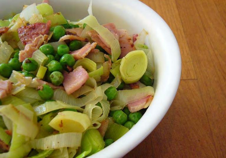 Leek, Bacon and Pea Side Salad 1 leek, thinly sliced 2 tbs oil 4 rashes of bacon, diced 2 cups green peas Salt and pepper Fry bacon in oil on high heat for 4 minutes.