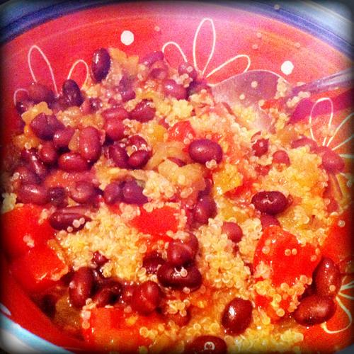 Southwest Quinoa 1/4 cup Black Beans (drained and rinsed) 1/4 cup Tomatoes (chopped) 1 Tbsp Green Chilies 1 Tbsp Chili Powder Combine vegetables, beans and chili