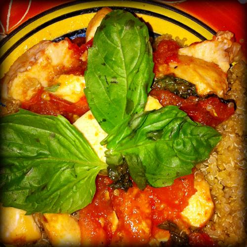 Chicken Caprese Quinoa 4 oz Chicken Breast 1/2 cup Grape Tomatoes 1/2 cup Fresh Basil (chopped) 1 clove Garlic (minced) 1 tsp Olive Oil To taste Salt and Pepper Preheat oven to 350ºF.