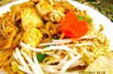 noodles, egg, bean sprouts, green onion and your choice of meat.