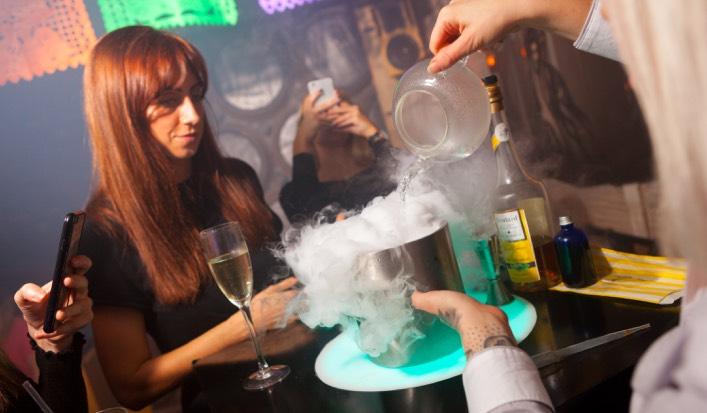 THE VAPOUR ORB Inhale your cocktail. Up to 80% of our taste is determined by what we smell.
