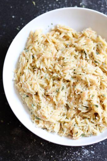 HEALTHY PLAN PARMESAN ORZO S I D E D I S H Serves: 6 Prep Time: 10 Minutes Cook Time: 10 Minutes Calories: 148 Fat: 8 Carbohydrates: 11.5 Protein: 8.3 Fiber: 0.5 Saturated Fat: 5.