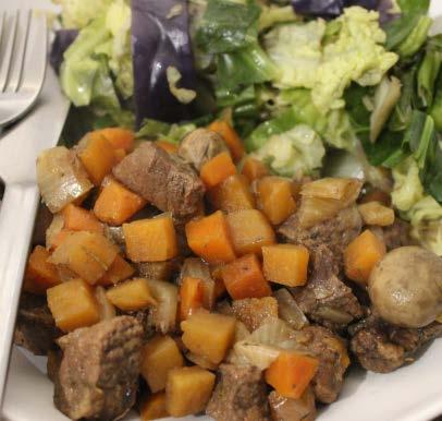 Low carb slow cook beef stew 500g lean beef, diced 100g carrot, peeled and diced 100g swede, peeled and diced 150g baby button mushrooms 100g