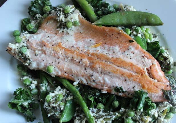 Pan fried trout in a creamy tarragon sauce 1 tsp extra virgin olive oil 1 handful curly kale 1 x 150g fresh trout fillet handful of sugar snaps handful of asparagus spears 50g frozen peas juice of 1