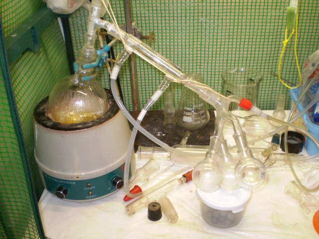 The combined DCM extracts were combined, and added to a 500 ml RBF for distillation (using the large double surface condenser).