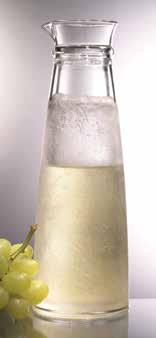 carafe with non-toxic re-freezable liquid sealed between the walls. An ice shell is created when the carafe is placed in the freezer. Keeps pre-chilled wine, juices, milk and more cold for hours.