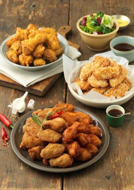 2. Core keywords -Luxury chicken Why Kyochon Chicken? What a taste! 5 Conditions of luxury chicken 1. Mastership (right way): Solid craftsmanship armed with Kyochon attitude (Business mind) 2.