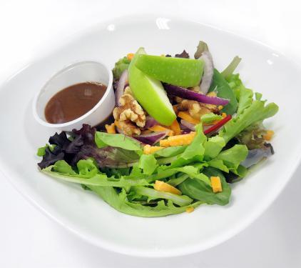 Pack Size: 3 x 155g Shelf Life: 8 days spring mix lettuces, spicy red onion,