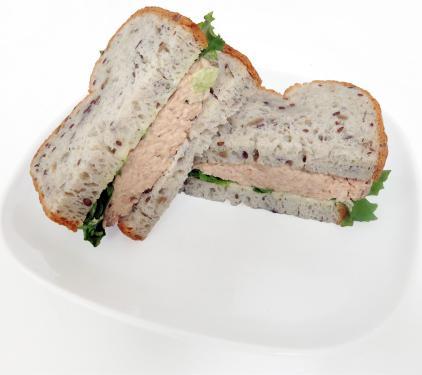PAGE 5 TRADITIONAL SANDWICHES TUNA SALAD GLUTEN FREE SANDWICH Item #: 5306 Pack Size: 3 x 157g classic tuna