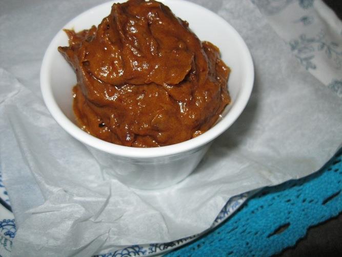 Date Puree 1 cup pitted dates ½ cup hot water Enough hot water to cover the dates Cover the pitted dates with hot water and soak for 10 minutes. Drain the dates.