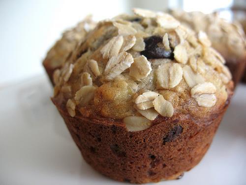 Banana Oatmeal Chocolate Chip Muffins Ingredients Directions 1. 1 ½ cups all purpose- flour 2. 1 cup quick rolled oats 3. ½ cup white sugar 4. ½ cup brown sugar, packed 5. 2 tsp baking powder 6.