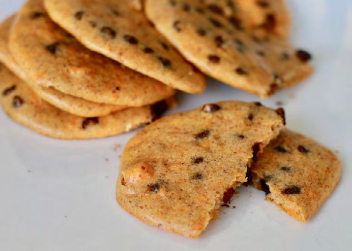 SNACKS MAINS COOKIE GAINZ Makes 6 servings 1 serving = 2 cookies 1 medium chopped Sweet Potato (130g) ~4 cups Water (to boil the potato) 1 Egg ½ cup Almond Butter 1 Scoop Protein Powder 1 tbsp Maple