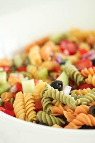 THE BEST HOMEMADE PASTA SALAD S I D E D I S H Serves: 12 Prep Time: 2 Hours 20 Minutes Cook Time: 8 Minutes 1 (12 ounce) package Ronzoni Garden Delight Rotini Pasta 1 red bell pepper (diced) 1 green