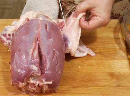 6 5 Carefully separate the skin from the breast meat. If you notch the meat a few times, it won t make any difference.