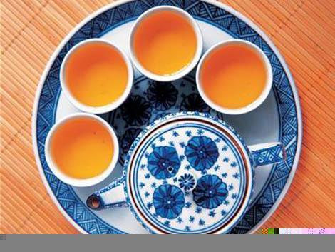 The Chinese influenced daily life by exporting porcelain and tea