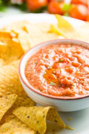 Savory 5 Minute Homemade Fresh Salsa A tasty salsa from fresh tomatoes you can make in your blender in just five minutes!