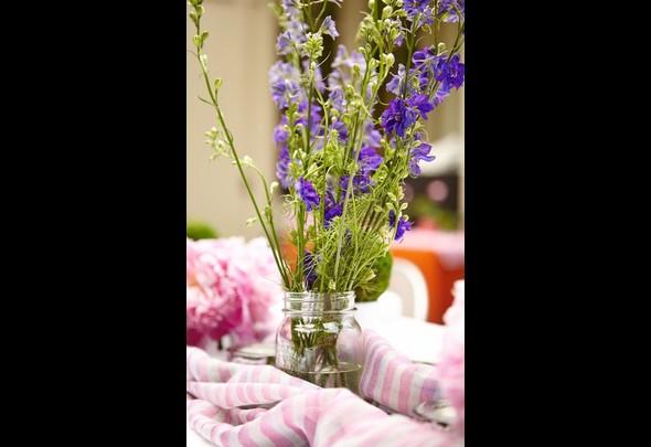 Recycle Jars for Vases Place flowers in
