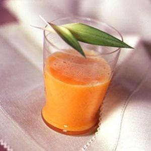 Carrot Pineapple Orange Juice 1 small orange, including rind, seeded and