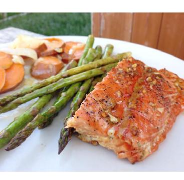 DINNER Cedar Plank Salmon [Makes 2-4 Servings] 1 cedar plank 1 large salmon filet with skin (about 16oz.