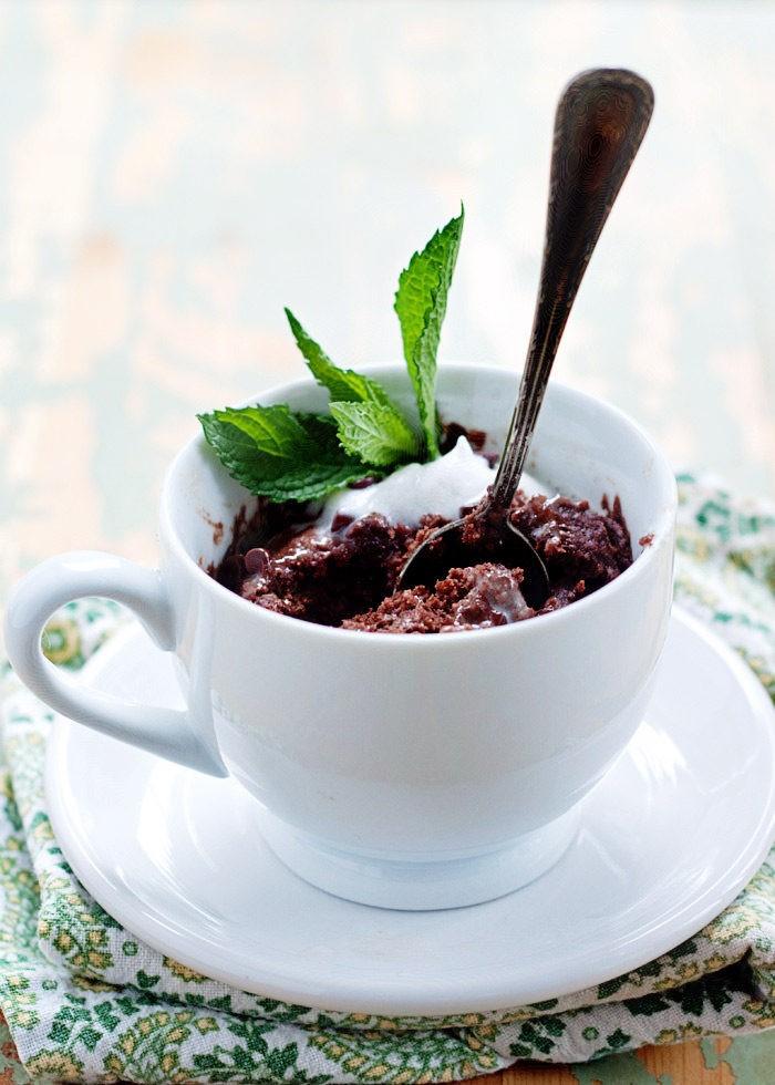 Double Chocolate Mint Mug Cake 1 (1-oz.) square bittersweet or dark chocolate, broken into pieces, or 2 Tbsp. semi-sweet or dark chocolate chips 2 tsp.