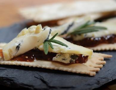 It not only complements your cheeses in terms of flavour, it also looks