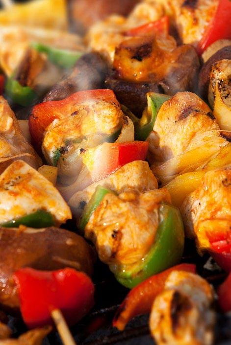 SOY CHICKEN AND HONEY SKEWERS 3 chicken breast fillets, cubed 3 onions, cut into pieces 10 button mushrooms SERVES 6 1 red pepper, cut into pieces 1 green pepper, cut into pieces 2 cloves garlic,