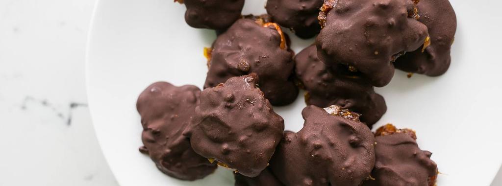 Dark Chocolate Turtles 3 ingredients 30 minutes 12 servings 1. Finely chop the dates or blend in a food processor until sticky. 2. With damp hands, roll the dates into small even balls.