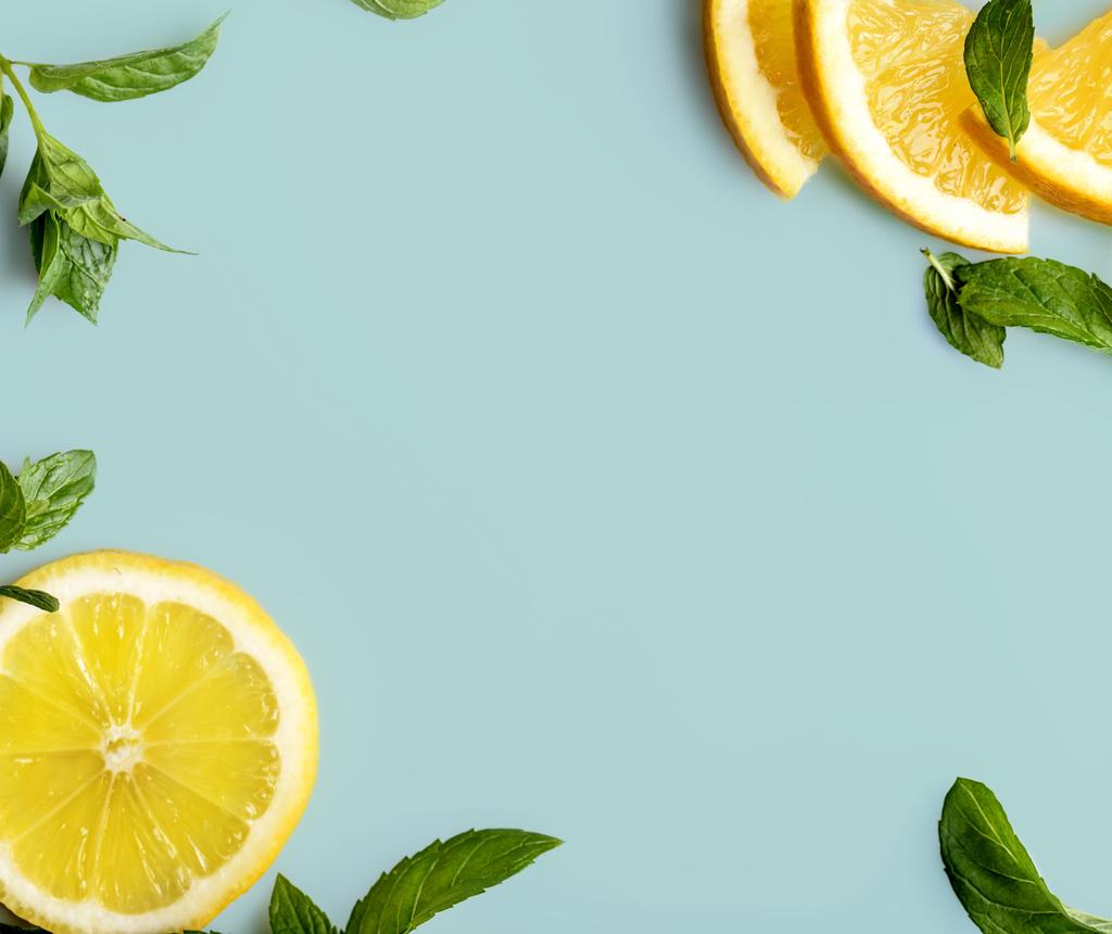 lemon mint tea (cold brewed) 2 green, white or black tea bags* 1/2 sliced lemon 3 or 4 sprigs of mint (muddled against infuser core with the back of a spoon) PLACE the lemon, and mint into the