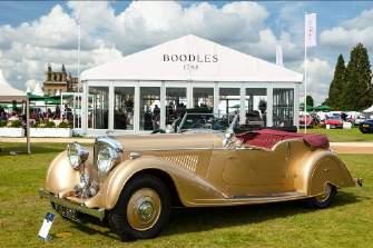 00 Salon Privé Closes ACCOMMODATION: We offer a number of beautiful Cotswold hotels so you can stay over the night before or the night of your day at the Salon Privé.