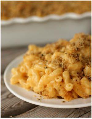 DAY 2 SMALLER FAMILY- BAKED MAC & CHEESE M A I N D I S H Serves: 4-6 Prep Time: 10 Minutes Cook Time: 45 Minutes 1/2 (16 ounce) package elbow macaroni 6 Tablespoons butter (divided) 3 Tablespoons