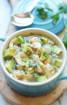 5-Ingredient White Chicken Chili 6 cups chicken broth 3 cups cooked shredded chicken 2 (15-ounce) cans white beans, drained 2 cups salsa verde 1 teaspoon ground cumin Kosher salt and freshly ground