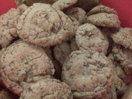 Peppermint Cookies Cindy Tolman ¾ C. Butter or Margarine ¾ C. Sugar 1 Egg 1 ½ t.