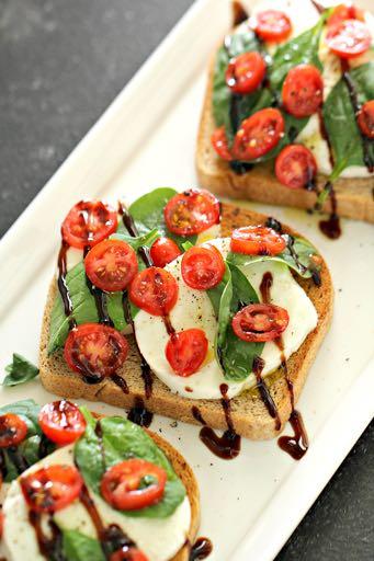 DAY 3 HEALTHY PLAN CAPRESE TOASTS M A I N D I S H Serves: 6 Prep Time: 15 Minutes Cook Time: 4 Minutes Calories: 306 Fat: 18 Carbohydrates: 17.1 Protein: 20 Fiber: 2.3 Saturated Fat: 7.