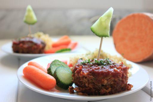 Sweet potato meatloaf boats recipe: MINI MEATLOAF BOATS: 3/4 lb ground beef 1/2 lb ground pork 1 cup finely grated sweet potato 1/4 cup finely minced purple onion 1/4 cup tomato paste 1/2 tsp chill