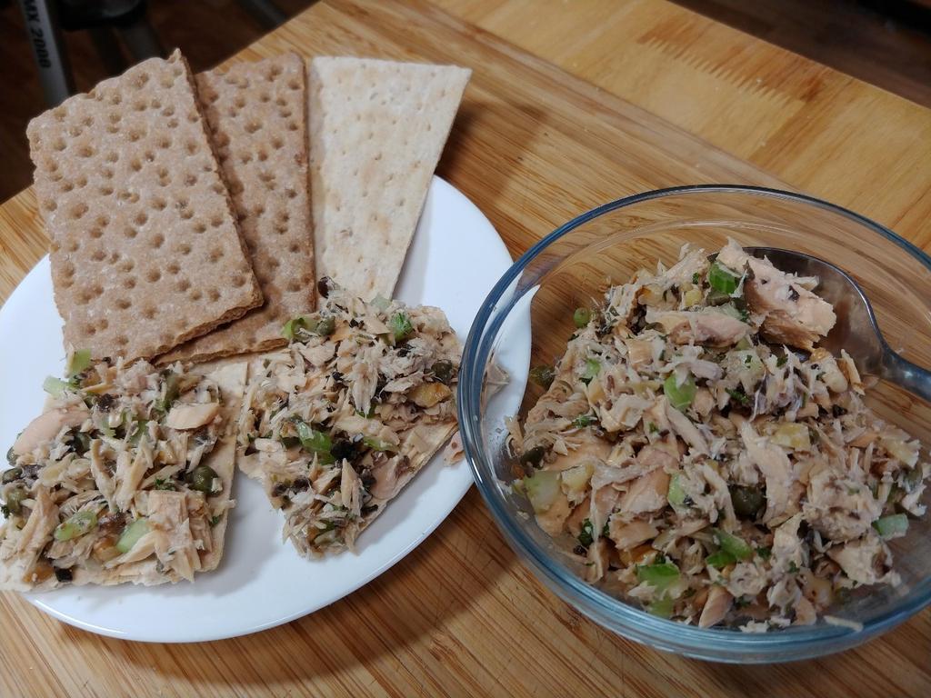 2. Most Amazing Tuna, Celery and Walnut Salad Serves 2-3 Be searching for recipes all the time. I found this one on the food channel and modified it to meet my nutrition standards. Light and tasty.